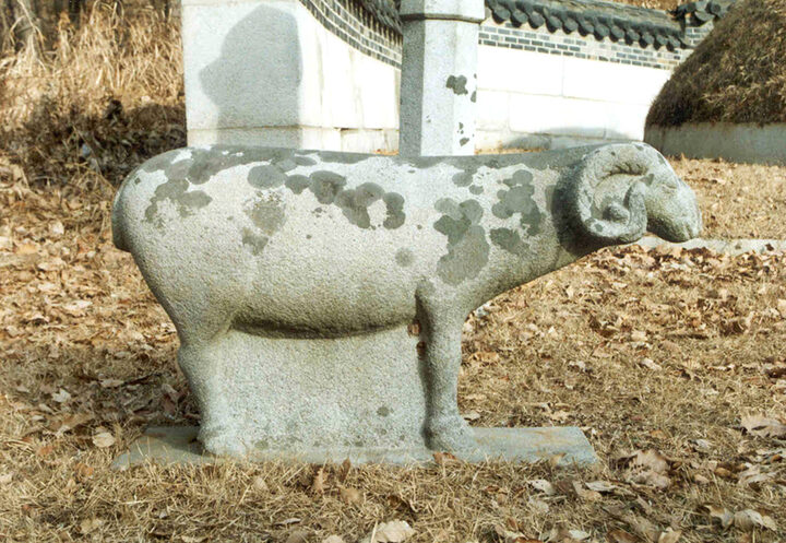 양석(좌측)