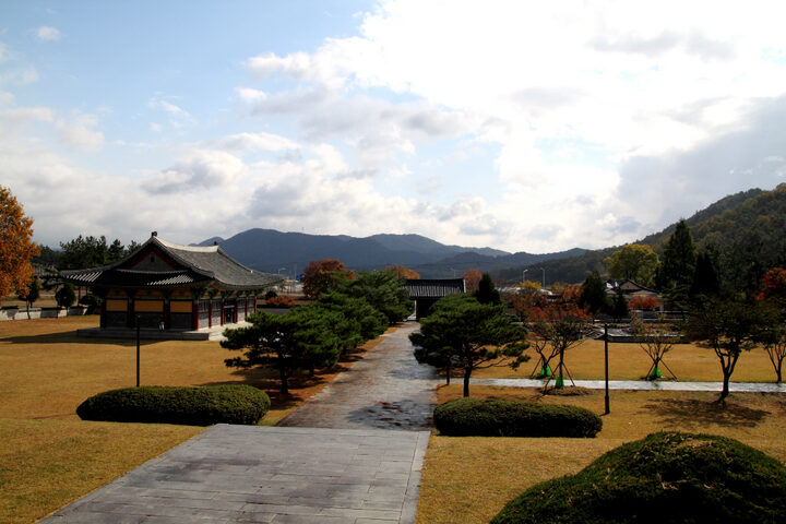 포충사