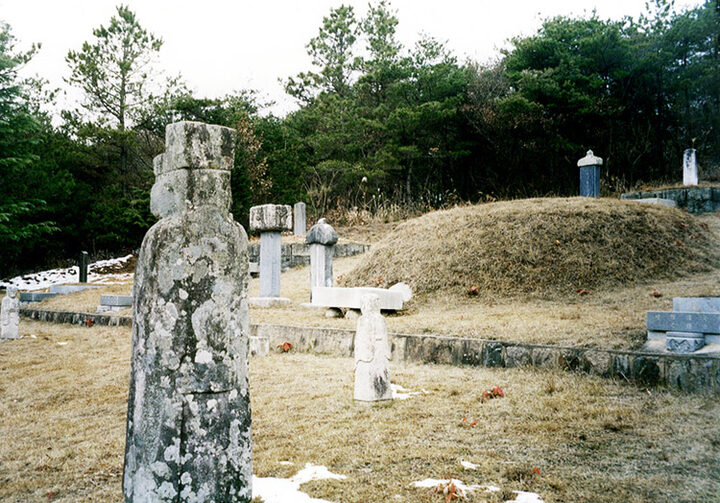 범세동선생묘
