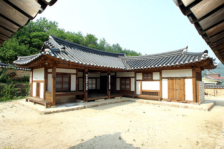안채전경