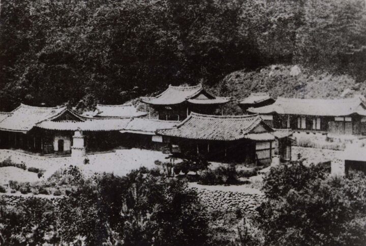 유점사본말사지에 기록된 1940년대 사진