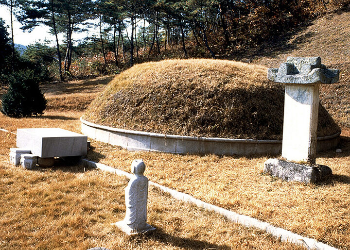 충주 임경업 묘소