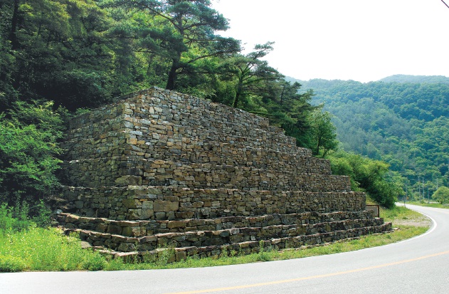 사지원리방단적석유구(단양군,충청북도문화재연구원)