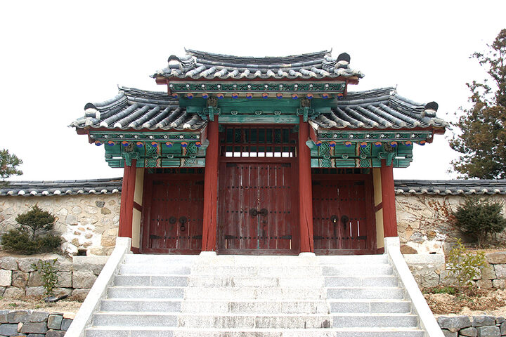 내삼문