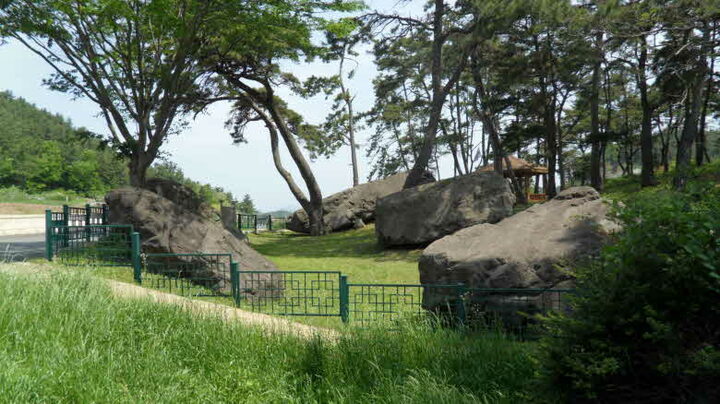산수리 지석묘군 전경