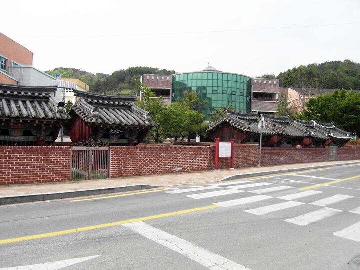 칠정려 전경