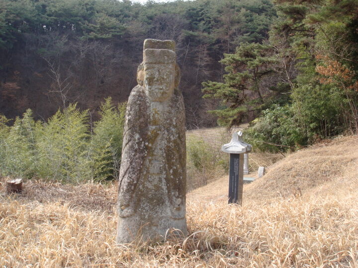 문인석(2)