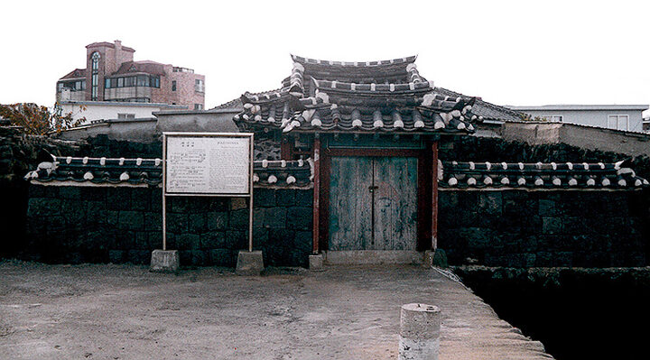 해신사전경