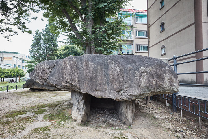 시도기념물  _용인 왕산리 지석묘_정면