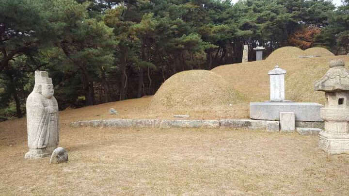 송요년의 묘역 촬영사진
