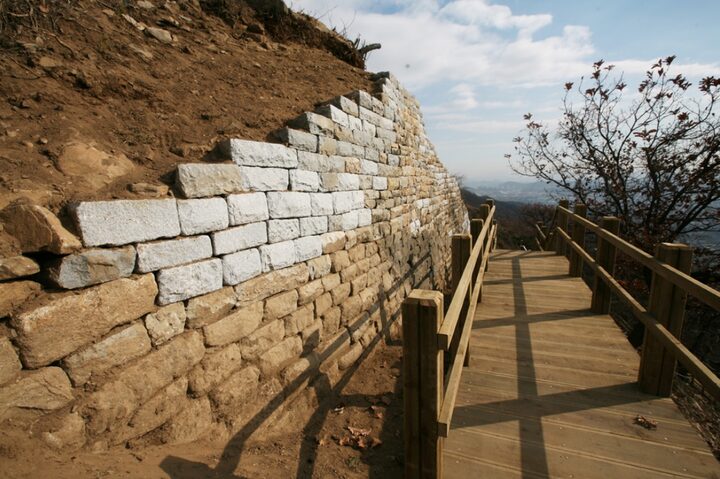 문학산성