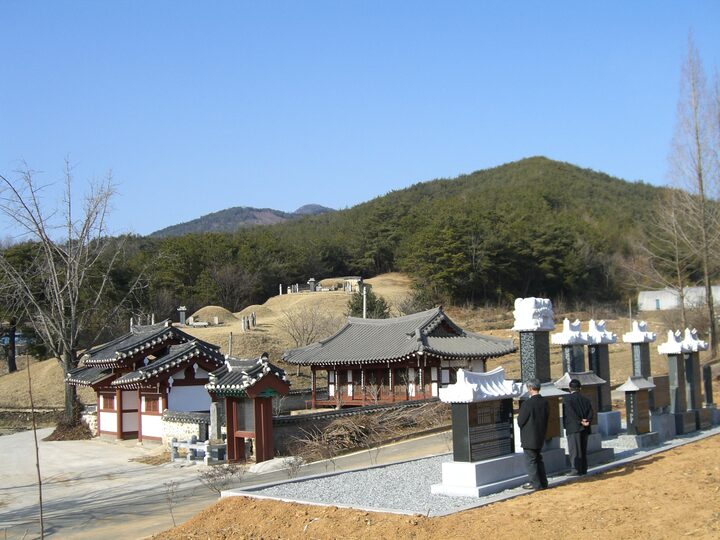 곡성 마천목 묘와 재실