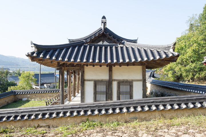 봉화 충효당_측면 (촬영년도 : 2015년)