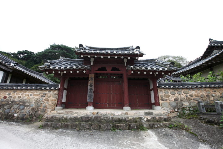 장흥연곡서원_출입문 (촬영년도 : 2015년)