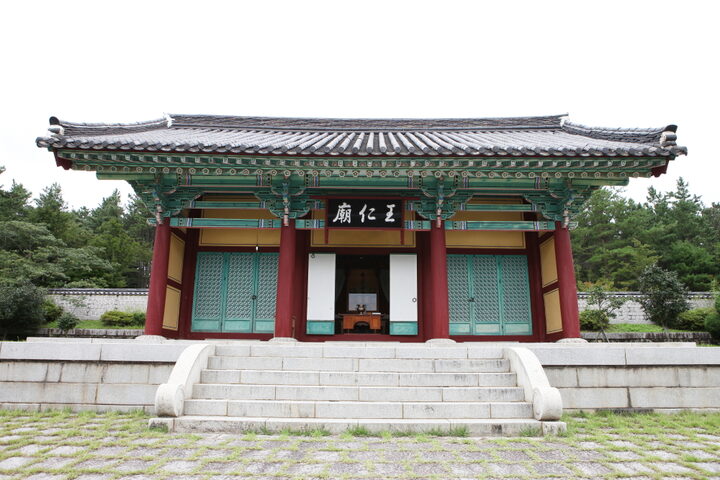왕인박사유적_사당 (촬영년도 : 2015년)