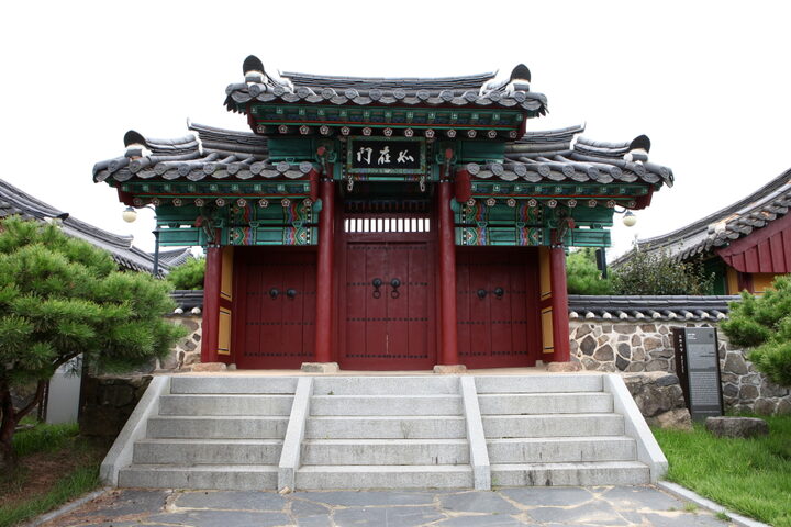 구고사및김완장군부조묘_내삼문 (촬영년도 : 2015년)