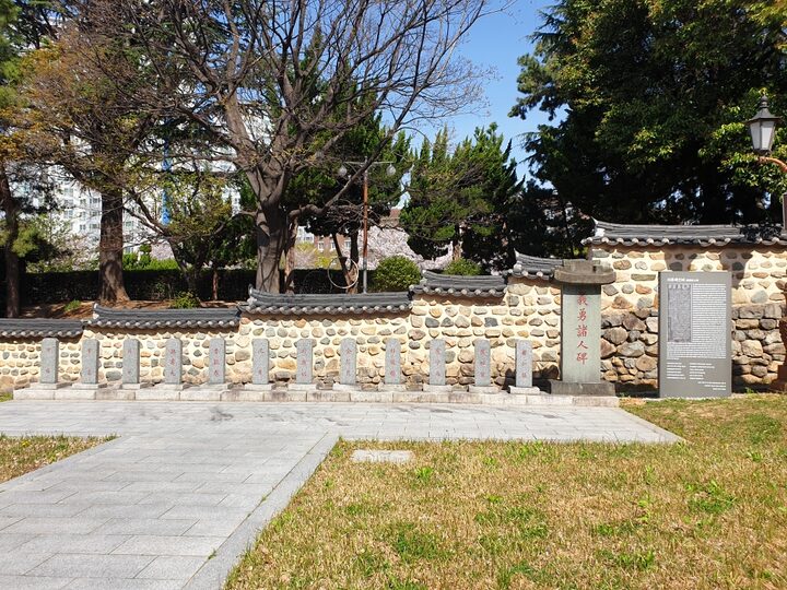 25의용단 비석