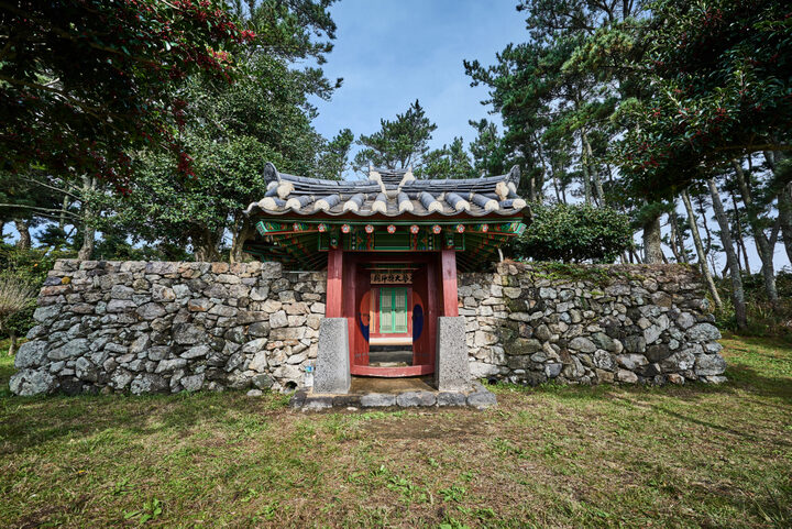 최영장군사당