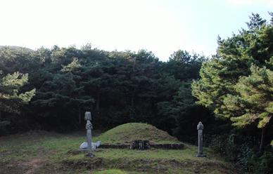 조금호 부부 묘 전경 (경상님도 제공)