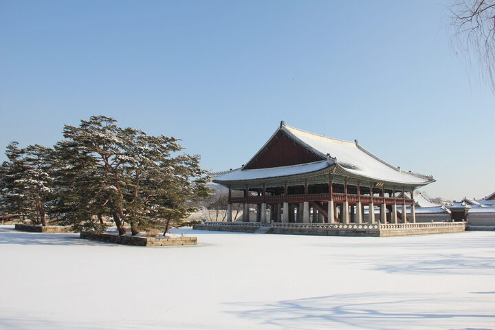 경복궁 경회루 설경(2012.2.1 촬영, 문화재청)