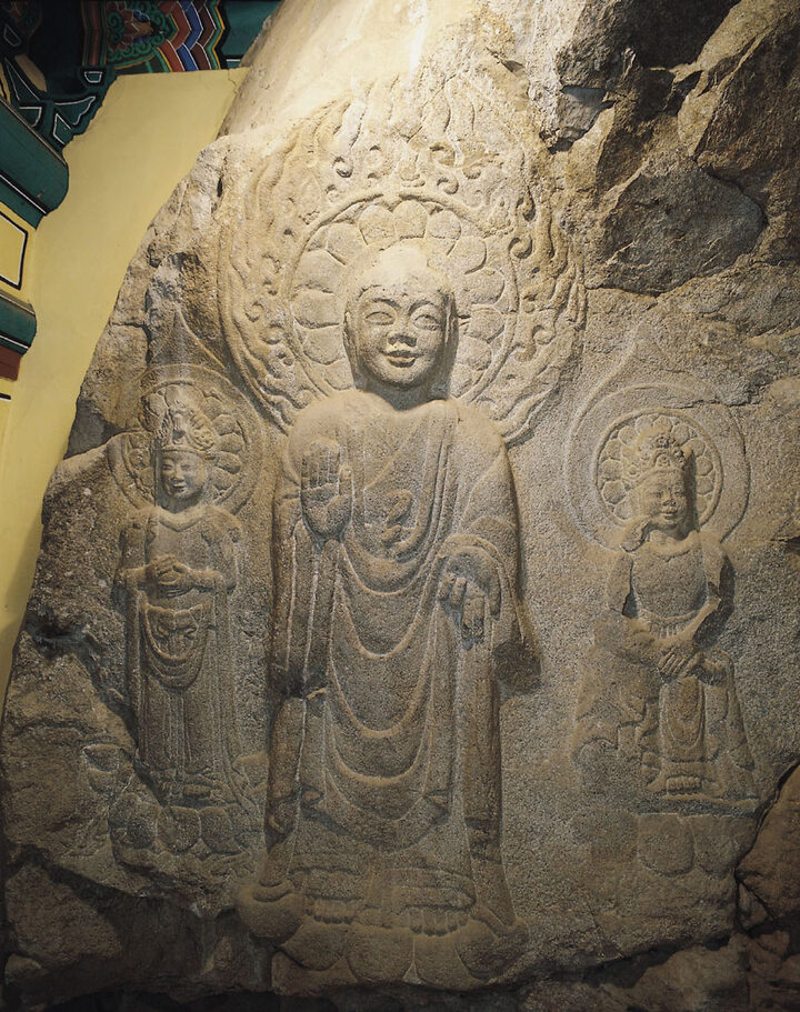 서산 용현리 마애여래삼존상