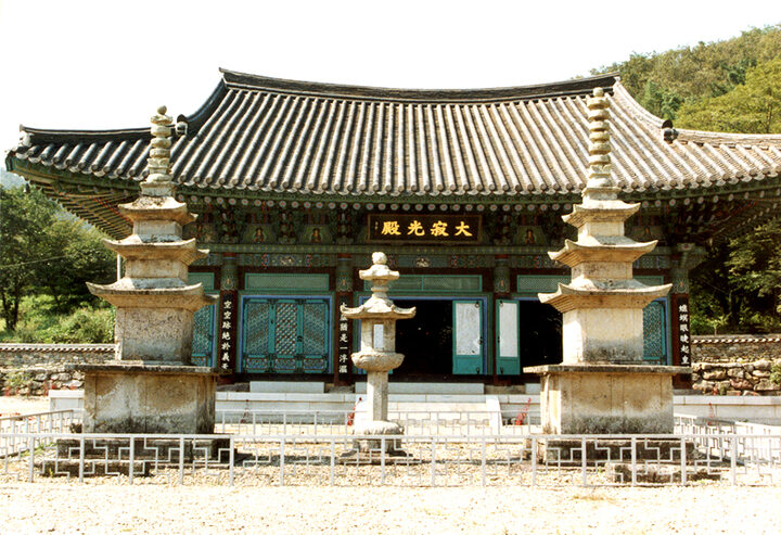 장흥 보림사 남ㆍ북 삼층석탑 및 석등 전경
