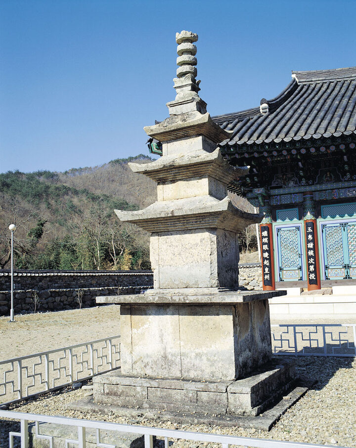 보림사 삼층석탑 전경