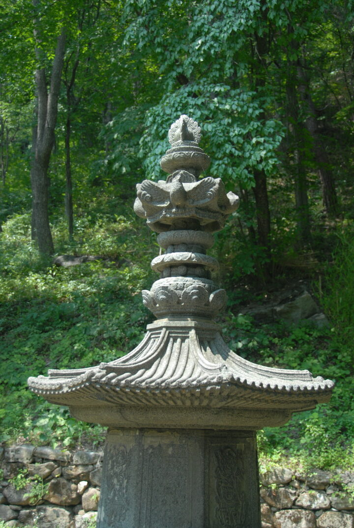 구례 연곡사 동 승탑 옥개석과 상륜부