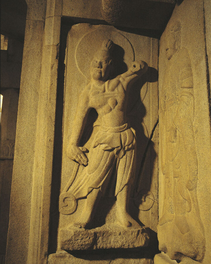 석굴암석굴 금강역사상(향우)