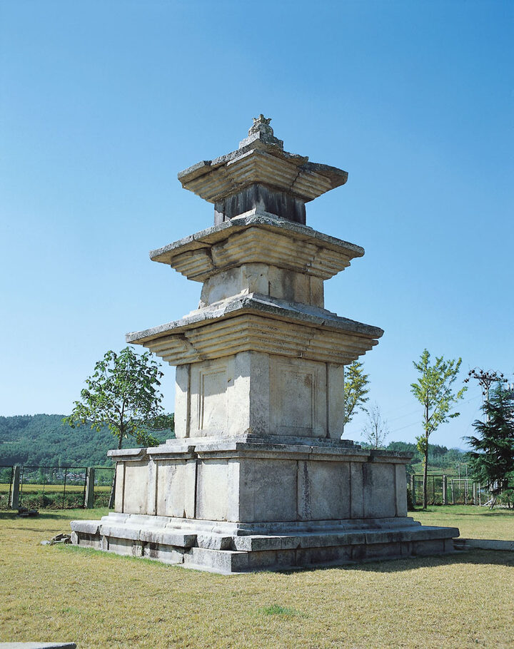 경주 고선사지 삼층석탑