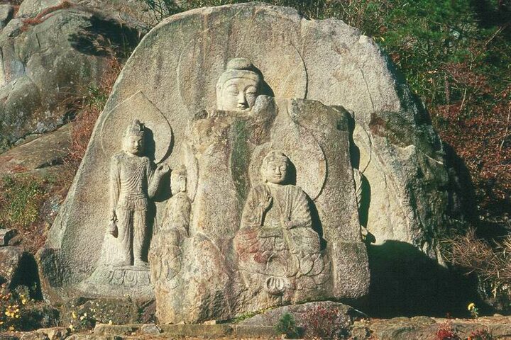경주 남산 칠불암 마애불상군