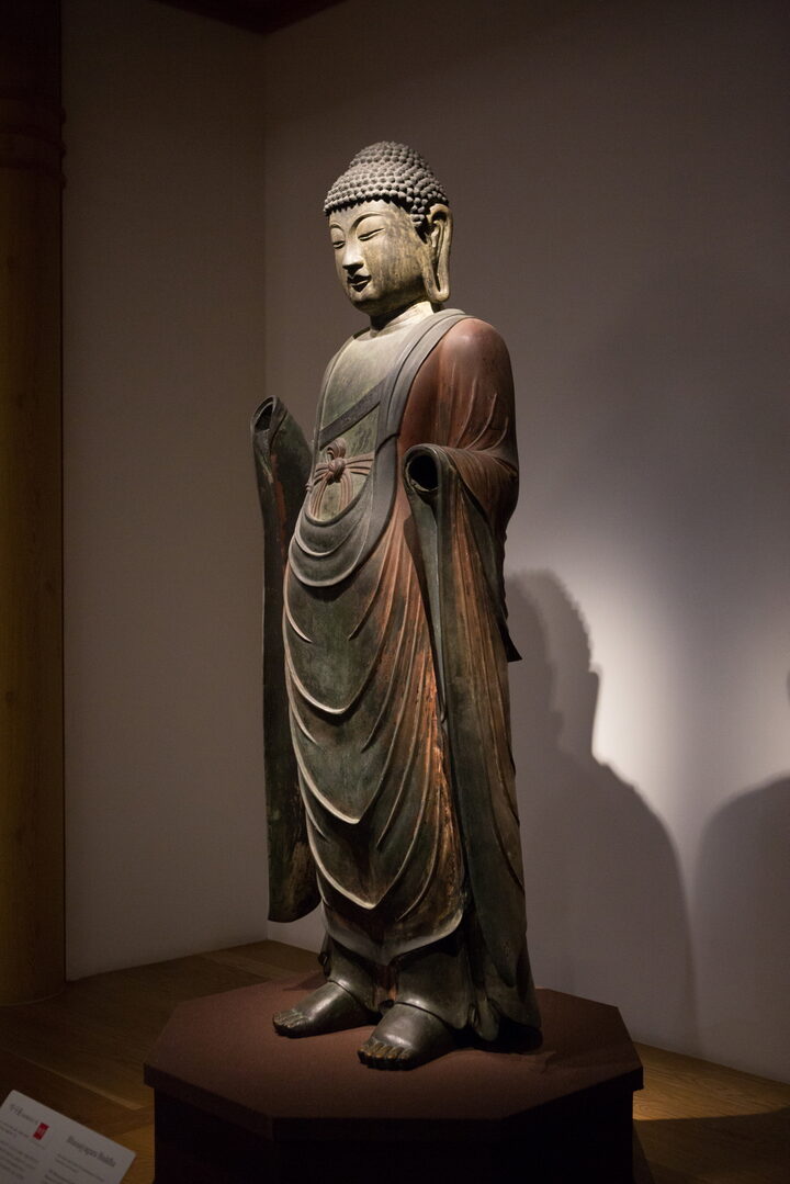 경주 백률사 금동약사여래입상_측면 (촬영년도 : 2015년)