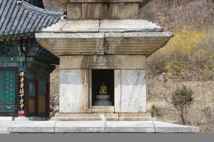 구미 죽장리 오층석탑_1층 탑신부(남측)_건축_2015년(출처 : 국립문화재연구소)