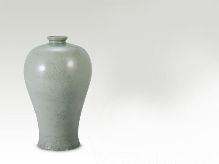 국보 청자 음각 효문 명 연화문 매병(2014년 국보 동산 앱사진)