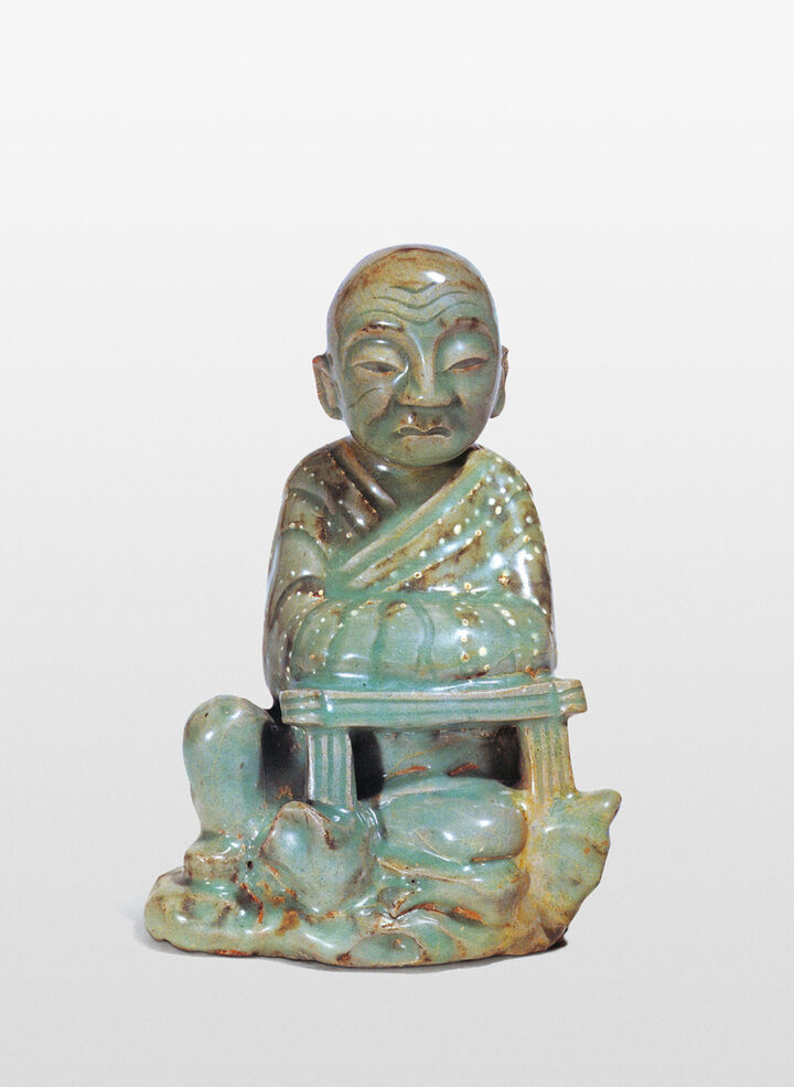 국보 청자 퇴화점문나한좌상(2014년 국보 동산 앱사진)