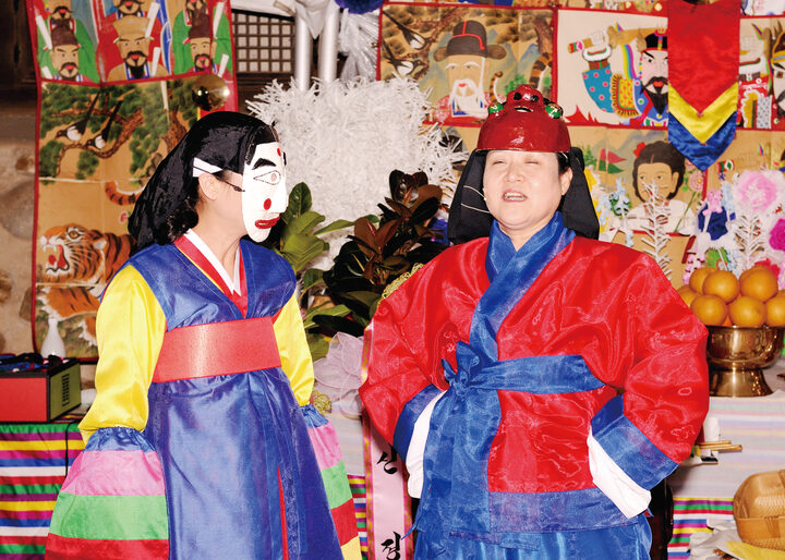 탈광대(황해도대동굿보존회 제작/김정숙 자료제공)