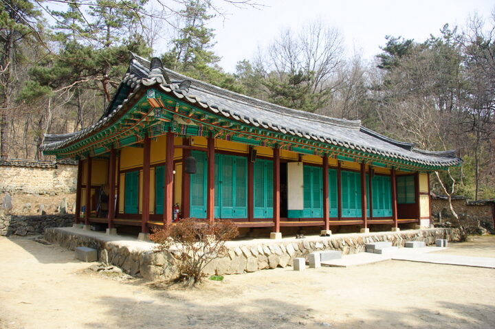 건물전면 및 좌측면/문화재청