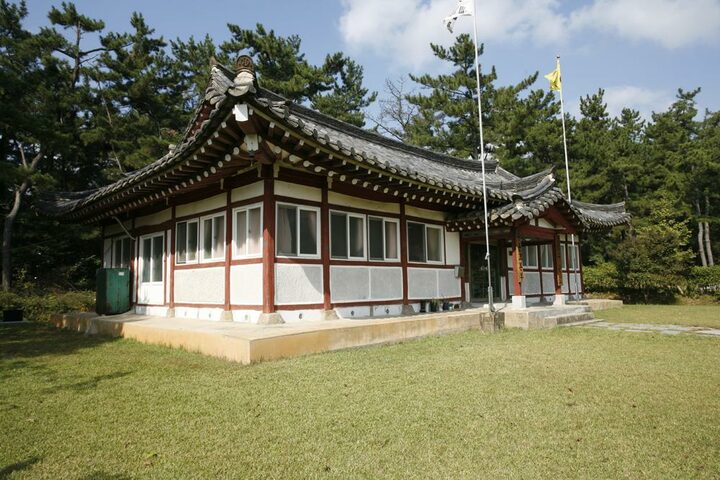 건물정면 및 좌측면/문화재청