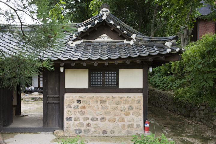 바깥채 정면/문화재청