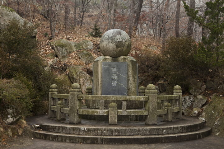 예산 수덕사 만공탑
