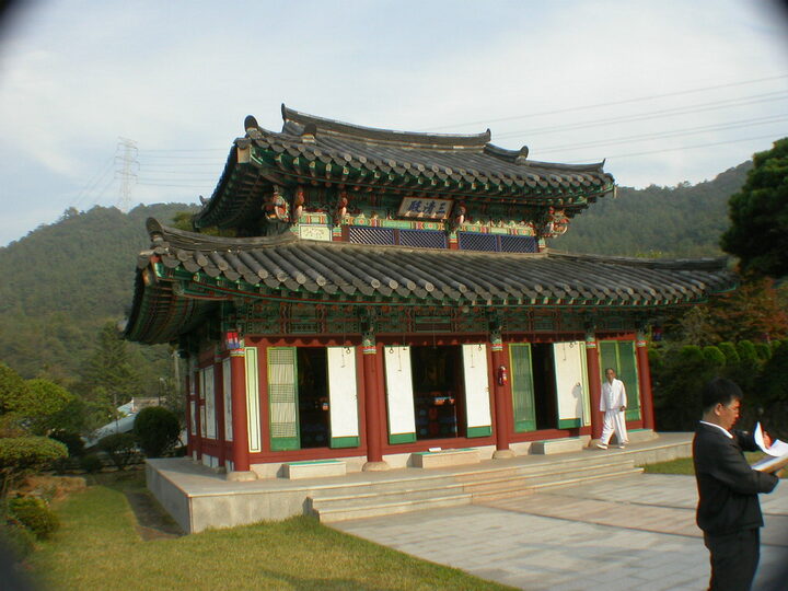 삼청전 전경