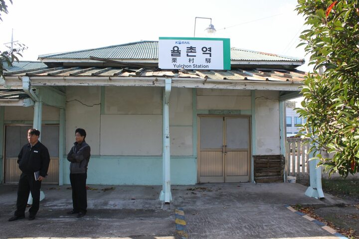 출입구 상세