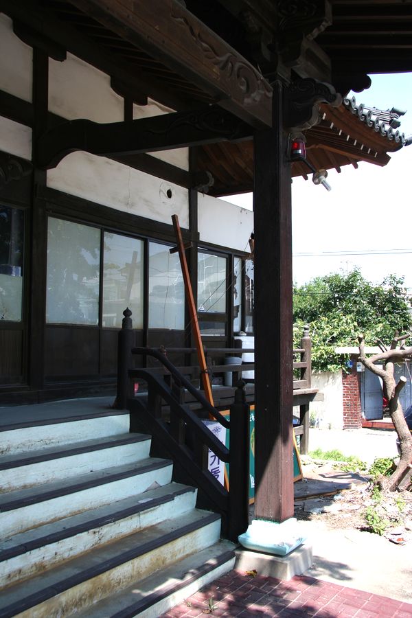 향배(向拜) 공간