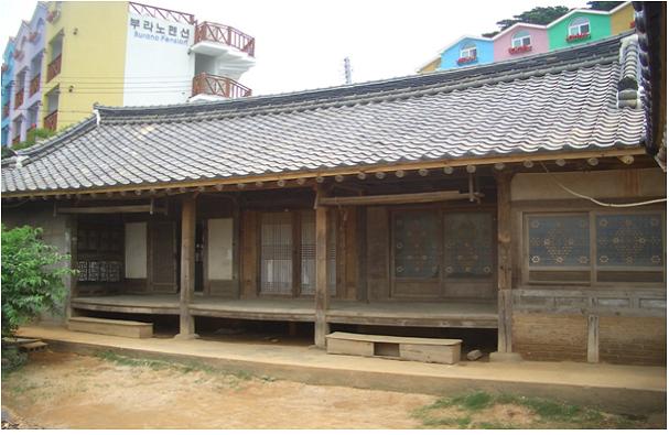 안채전면/2011.08/문화재청
