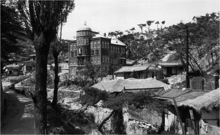 서울 성북동 한국순교복자성직수도회 구 본원 - 1955년 신축 당시