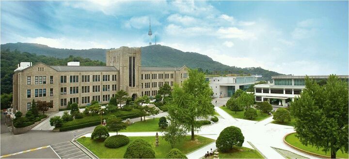 서울 동국대학교 구 본관(석조관)