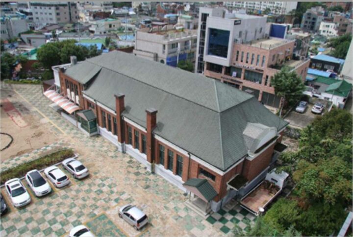 대구 동인초등학교 강당