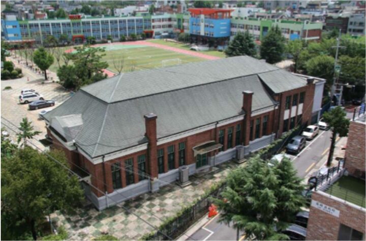 대구 동인초등학교 강당