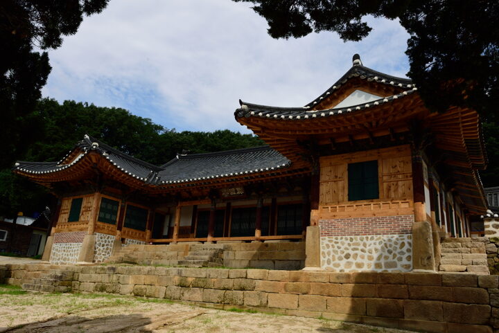 남양주 흥국사 대방_측면2 (촬영년도 : 2015년)