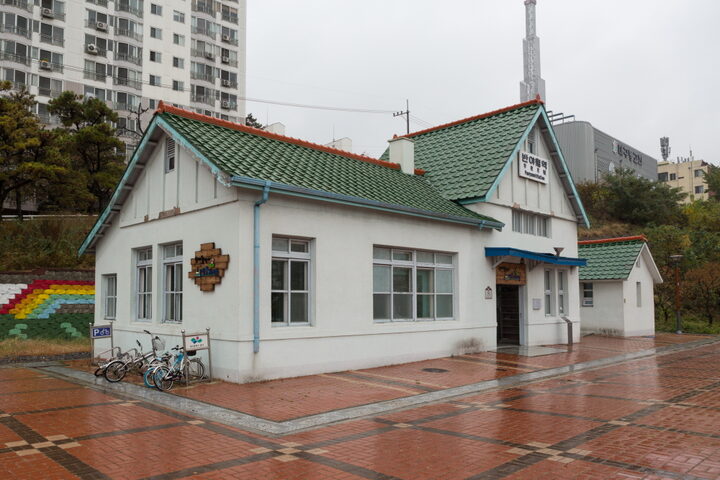 대구 구 반야월역사_측면 (촬영년도 : 2015년)